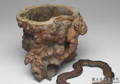 图片[2]-Tree root brush holder, Qing dynasty (1644-1911)-China Archive